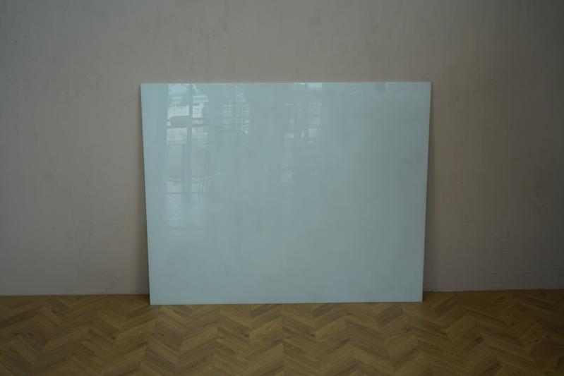 Lintex Chat Board magnetisk glastavle 150x100 cm i sølv set forfra – moderne whiteboard til mødelokale